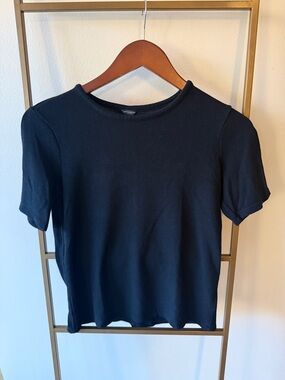 Ann Taylor Black Short-Sleeve Crewneck sweater